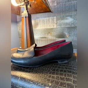 Naturalizer Black Leather Valarie  Loafer